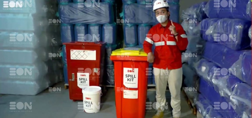 Oil spill kit