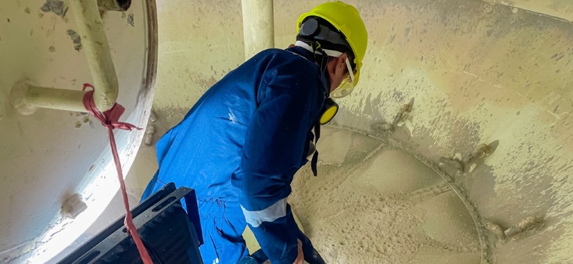 Cleaning Tangki Solar B50 untuk Keselamatan Operasional